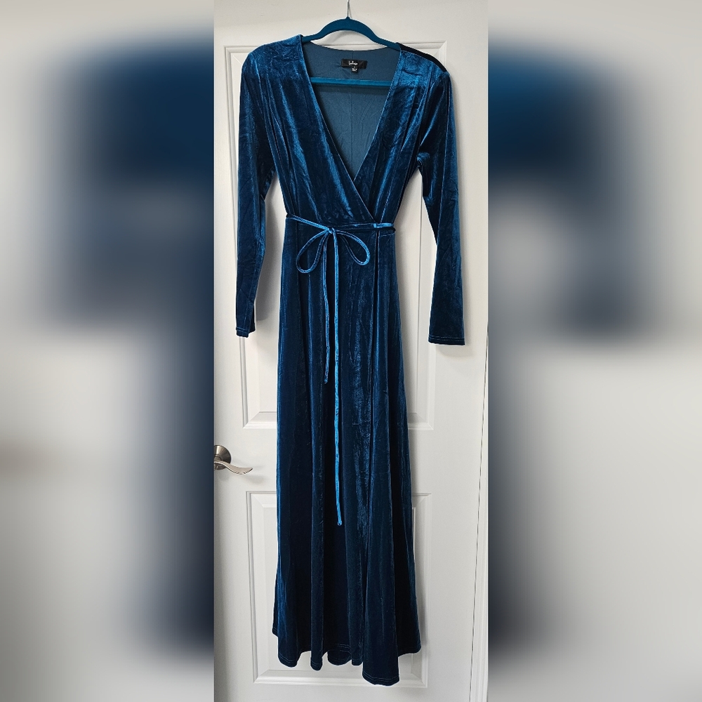 Elegant Blue Velvet Dress